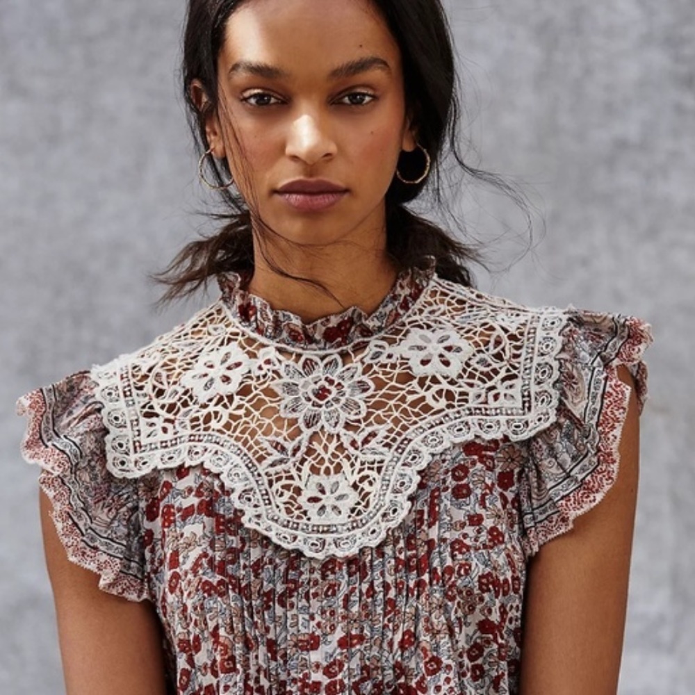 OTHILIO malia lace bin top doen